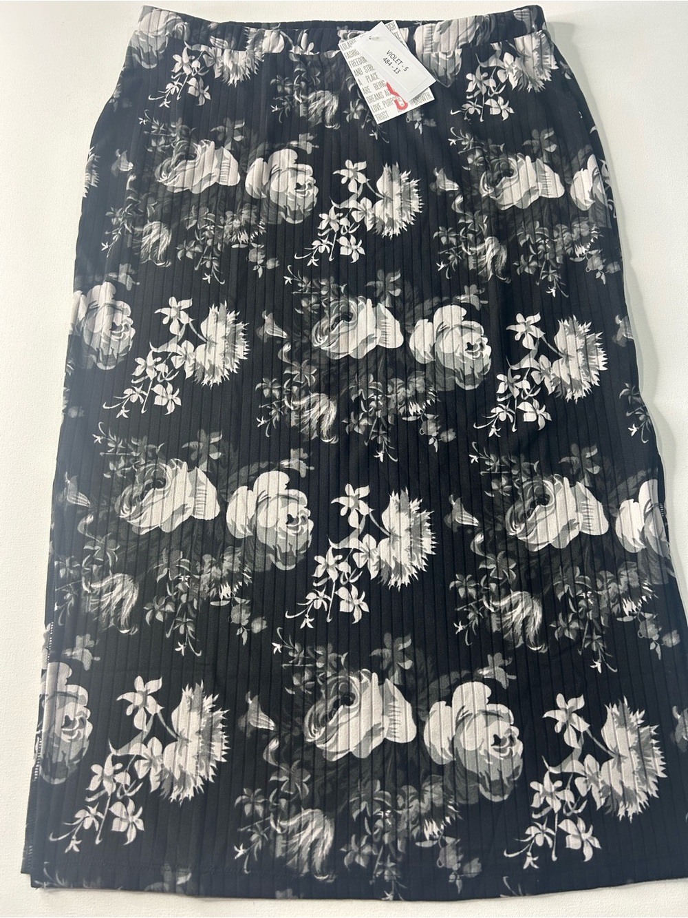 NWT LuLaRoe Small Violet Black and White Floral Pleated Midi Skirt